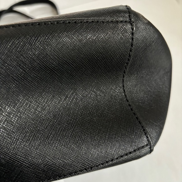 Tory Burch Small openTop Saffiano Leather Tote Bag In black. - Picture 4 of 8